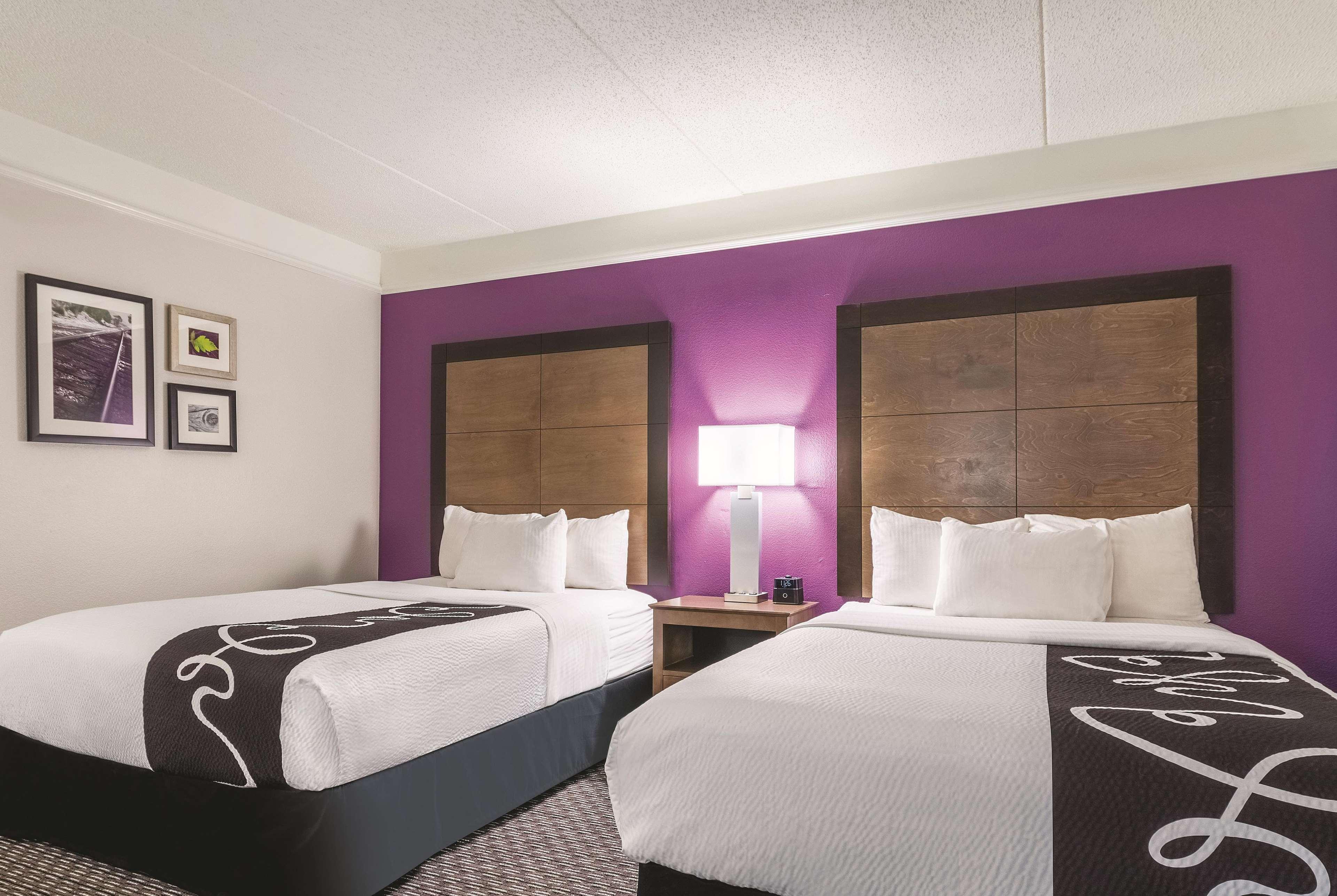 Hotel La Quinta By Wyndham Alexandria Airport Zewnętrze zdjęcie