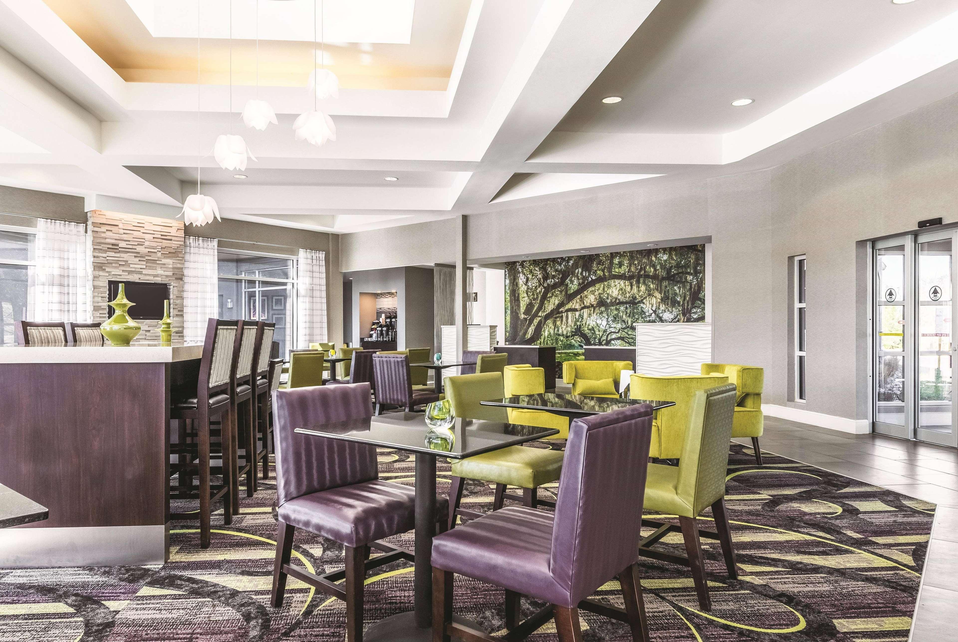 Hotel La Quinta By Wyndham Alexandria Airport Zewnętrze zdjęcie