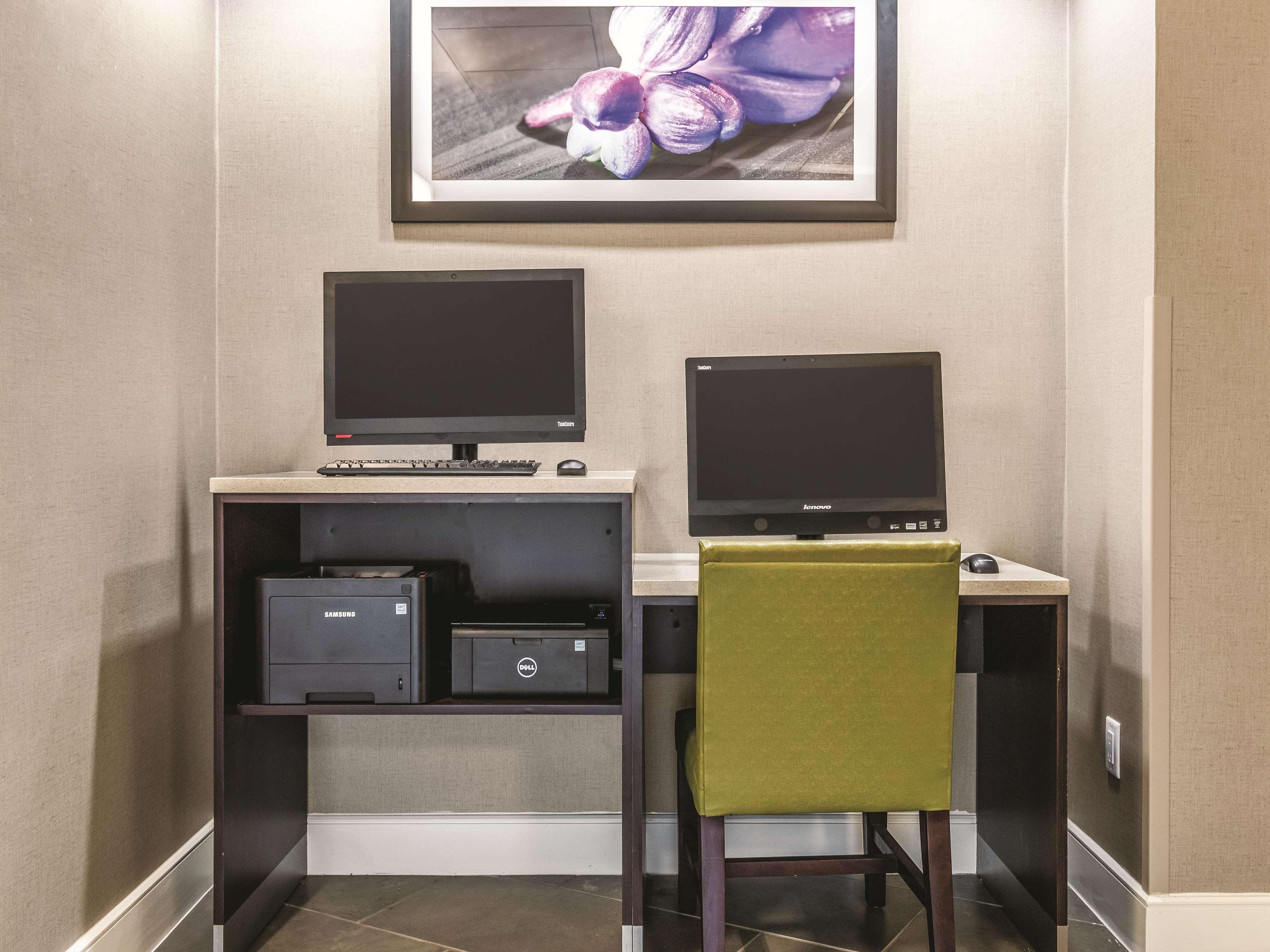 Hotel La Quinta By Wyndham Alexandria Airport Zewnętrze zdjęcie
