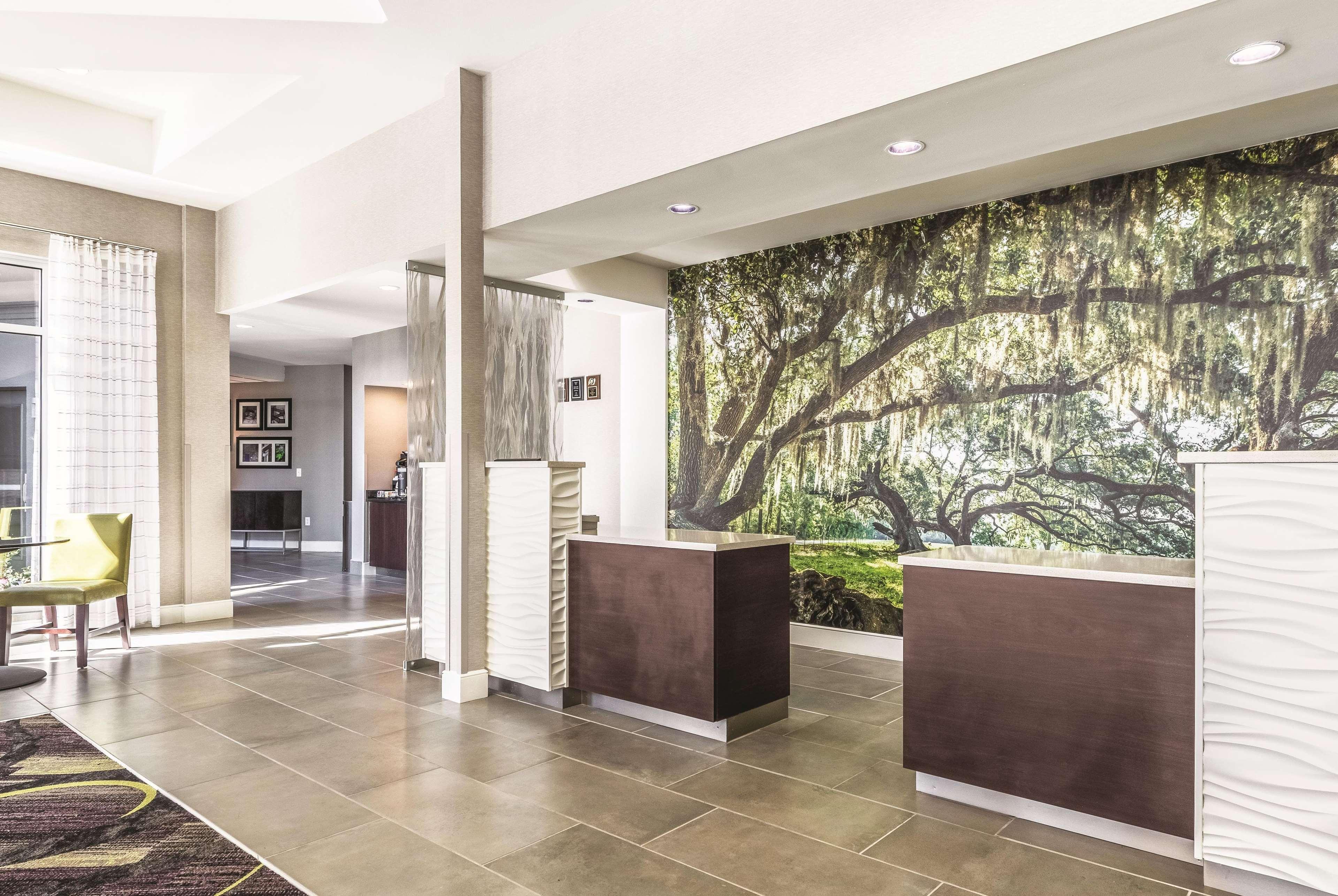 Hotel La Quinta By Wyndham Alexandria Airport Zewnętrze zdjęcie