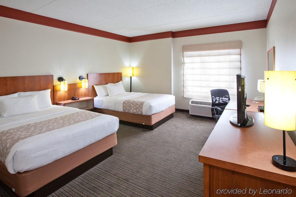 Hotel La Quinta By Wyndham Alexandria Airport Zewnętrze zdjęcie