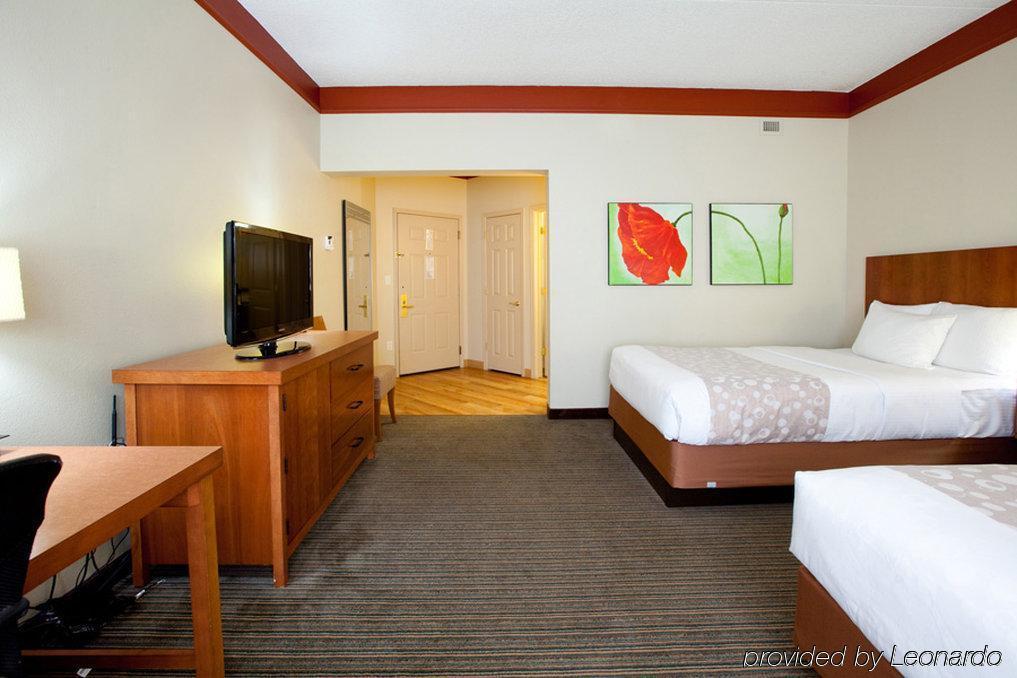 Hotel La Quinta By Wyndham Alexandria Airport Zewnętrze zdjęcie