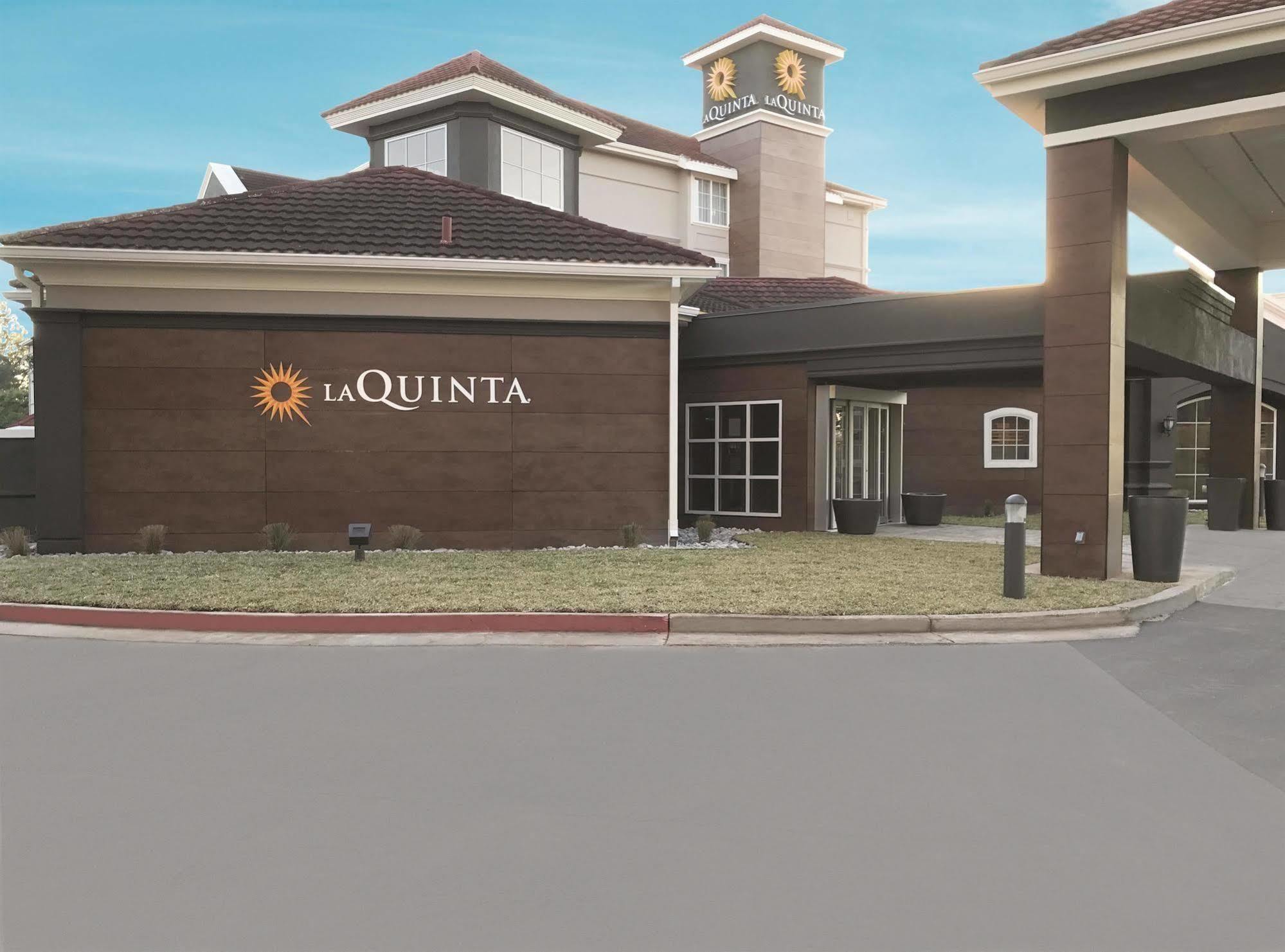 Hotel La Quinta By Wyndham Alexandria Airport Zewnętrze zdjęcie