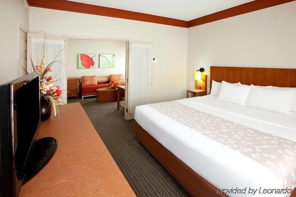 Hotel La Quinta By Wyndham Alexandria Airport Zewnętrze zdjęcie
