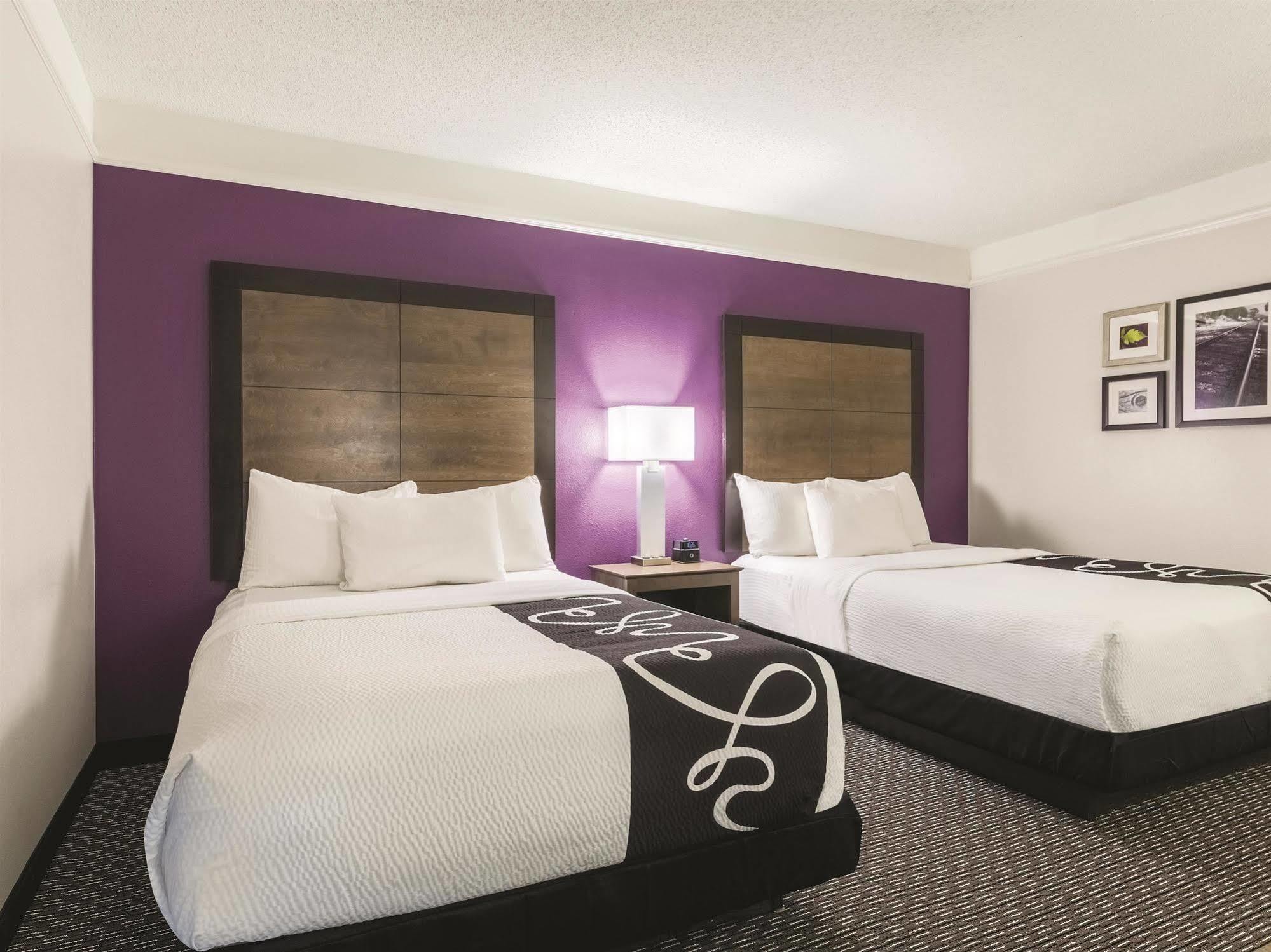 Hotel La Quinta By Wyndham Alexandria Airport Zewnętrze zdjęcie